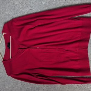 Lightweight gap sweater